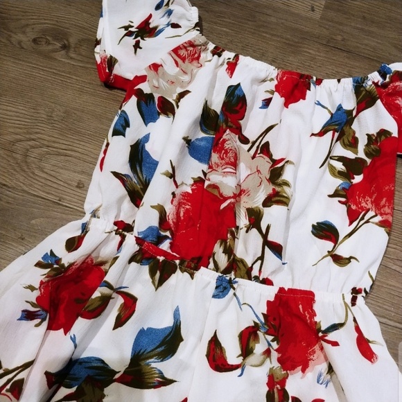 BOGO 1/2 OFF | Sexy Rose 🥀 Romper - Picture 5 of 6